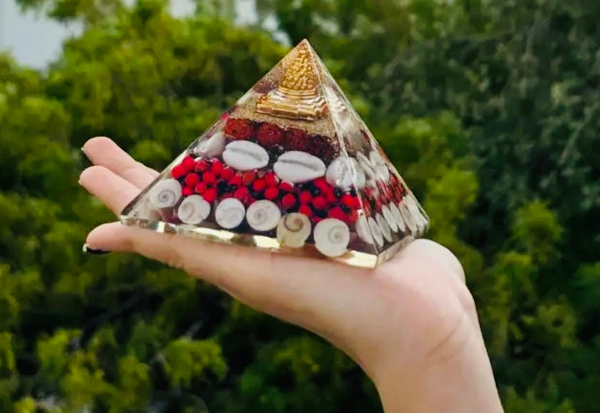Gomti Chakra Pyramid Meduim