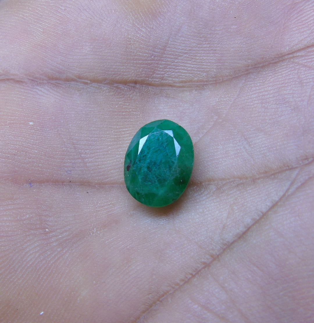 Emerald(Panna)_Sapota: Luster-A:Natural, Certified