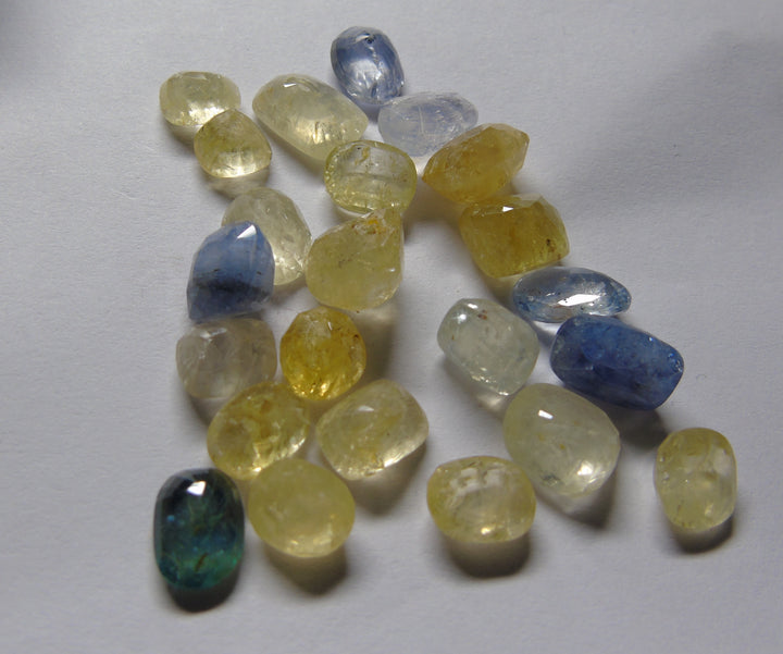 Yellow Sapphire(Pukhraj)_Ceylon: Luster A:Natural, Certified