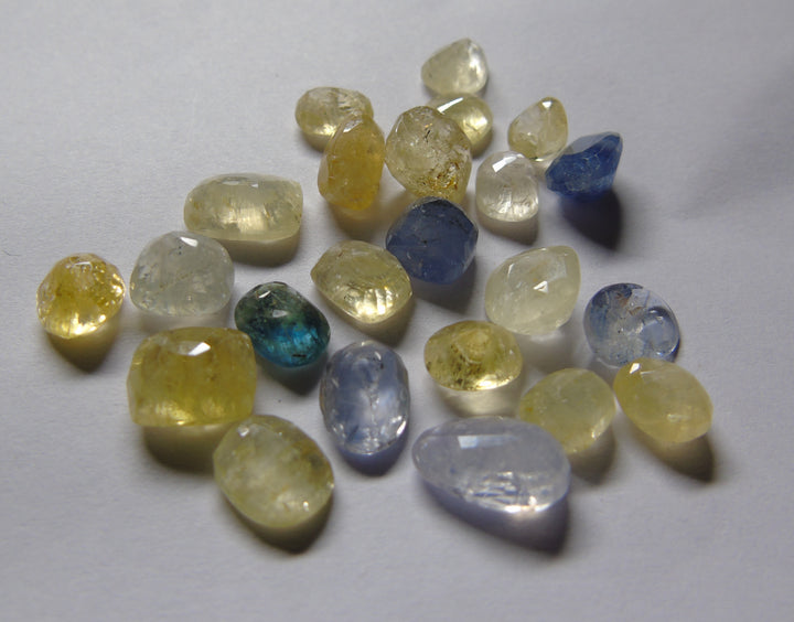 Blue Sapphire(Neelam)_Ceylon: Vitreous-Luster D:Natural, Certified